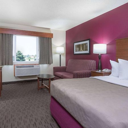 Americinn By Wyndham Baldwin Eksteriør bilde