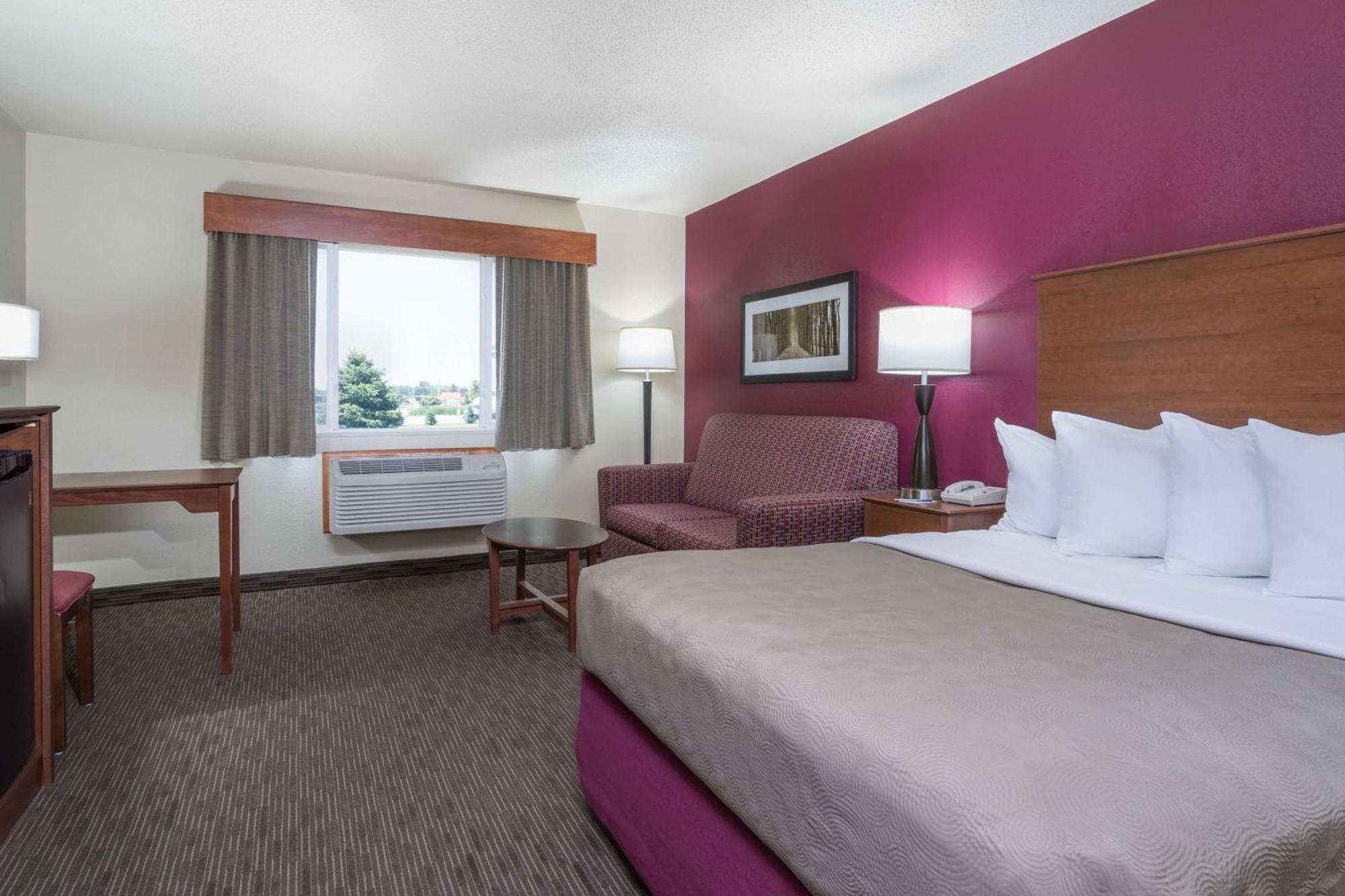 Americinn By Wyndham Baldwin Eksteriør bilde