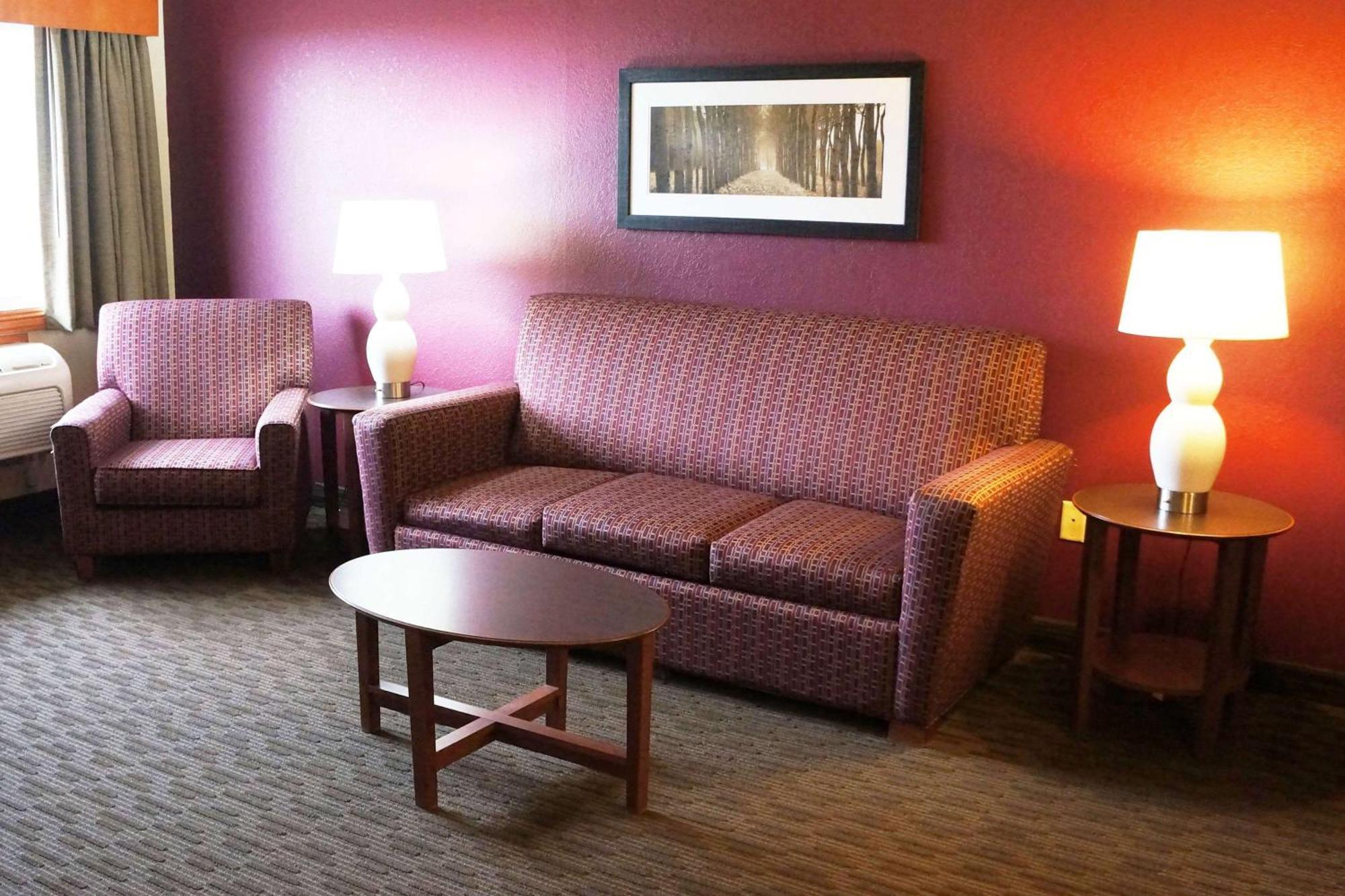 Americinn By Wyndham Baldwin Eksteriør bilde